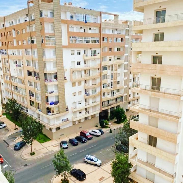 Somptueux Pour La Location Saisonniere Dans Avec Piscine Et Ascenseur Apartment