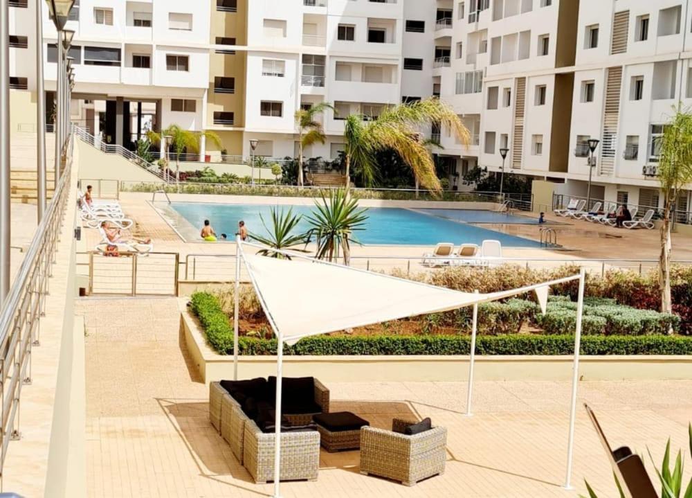 Apartment Somptueux Pour La Location Saisonniere Dans Avec Piscine Et Ascenseur