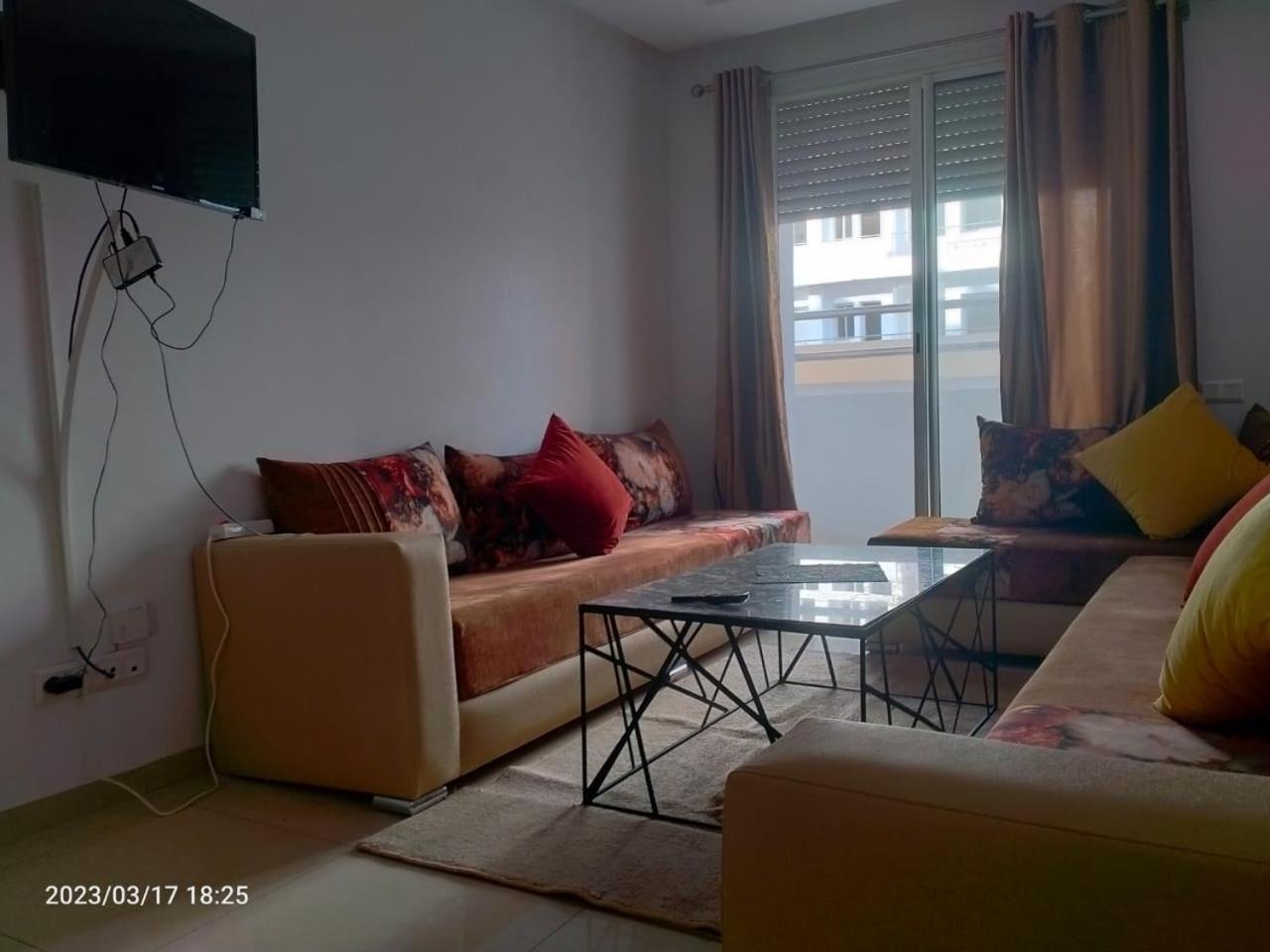 Somptueux Pour La Location Saisonniere Dans Avec Piscine Et Ascenseur